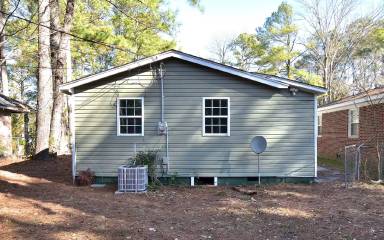 Main picture of 1577 Charter Dr