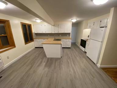 Main picture of 209 Edgewater Dr