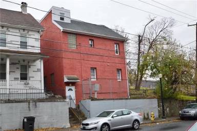 Main picture of 1102 E 4th St