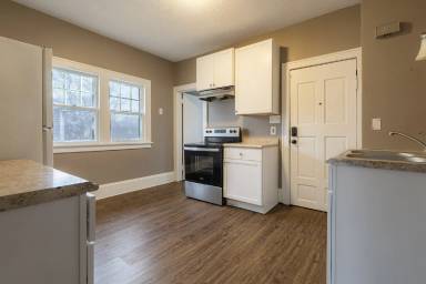 Main picture of 1917 Newton Ave N