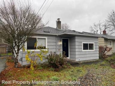 Main picture of 8053 SE Mill St