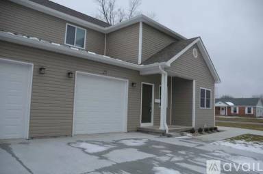 Main picture of 23 Bay St