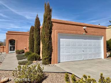 Main picture of 10615 Casador del Oso NE