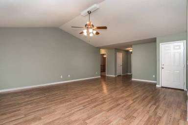 Main picture of 5 Wreston Ln