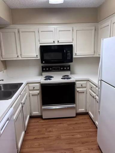 Main picture of 5101 5111 Nicholson Dr
