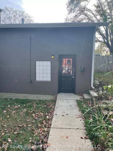 Main picture of 306 E Main St