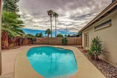 Main picture of 811 W Posada Ave