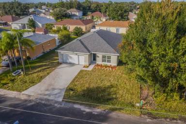 Main picture of 956 Derbyshire Dr