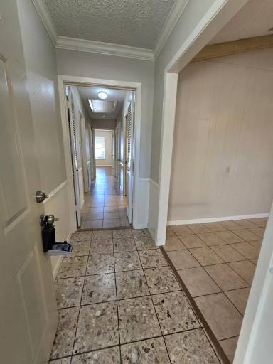 Main picture of 424 Top Hill Dr