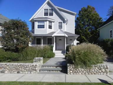 Main picture of 7 Hawkins Ave