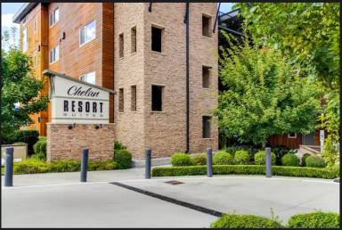 Main picture of 2220 W Woodin Ave