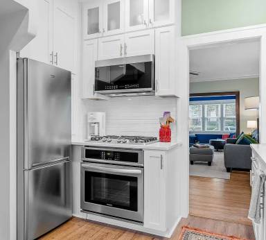 Main picture of 4504 Harriet Ave