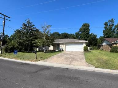 Main picture of 914 S 10th St