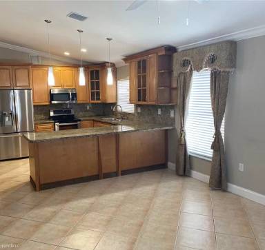 Main picture of 4221 SW 153rd Ave