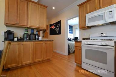 Main picture of 5 Benson St