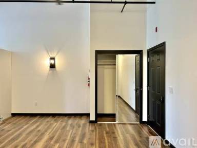 Main picture of 24 Beacon St