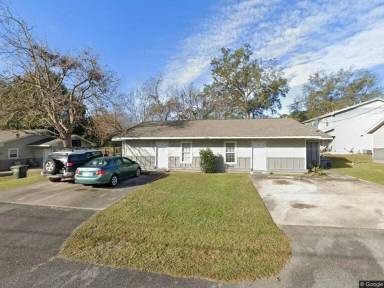 Main picture of 1305 Dean Ln