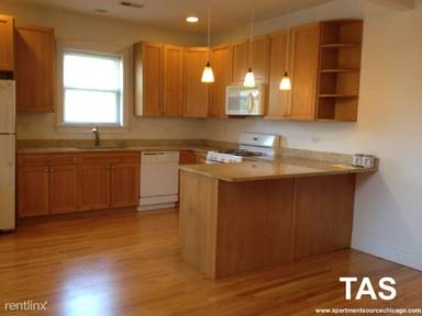 Main picture of 3726 N Troy St