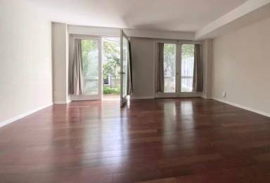Main picture of 67 G St SW