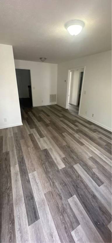 Main picture of 103 Short St
