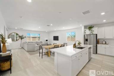 Main picture of 39696 Picasso Ct