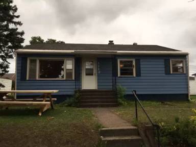 Main picture of 1112 Keewaydin St