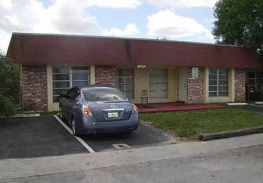 Main picture of 7720 SW 10th Ct