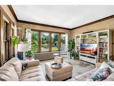 Main picture of 1485 Portland Ave