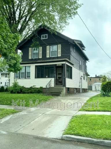 Main picture of 3811 Berkeley Dr