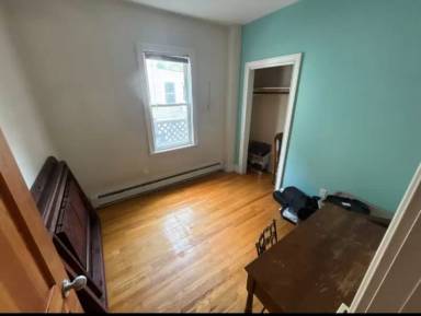 Main picture of 34 Rockingham St