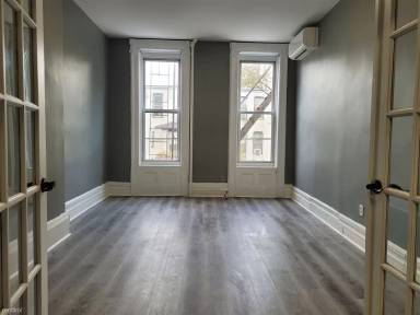 Main picture of 227 71st St