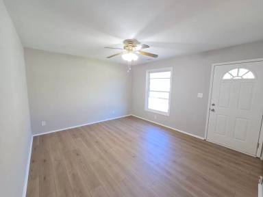 Main picture of 708 Glengarry Dr