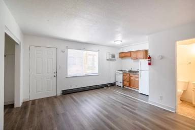 Main picture of 135 8th St S