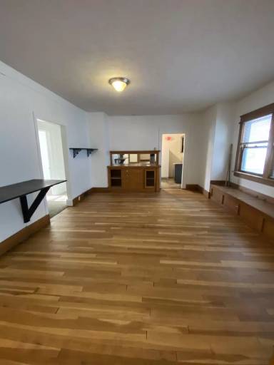 Main picture of 611 W 25th St
