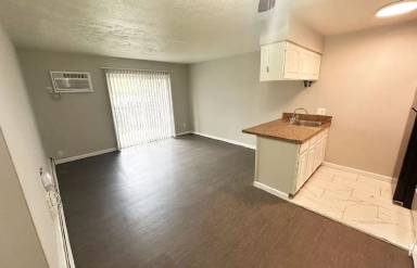 Main picture of 714 Clifton Colony Dr