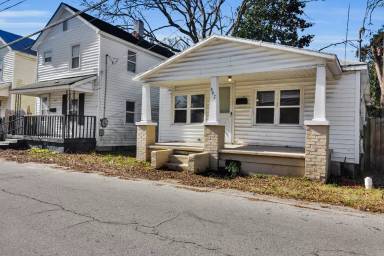 Main picture of 607 1st Ave