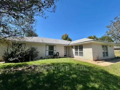 Main picture of 302 Avenida Dr