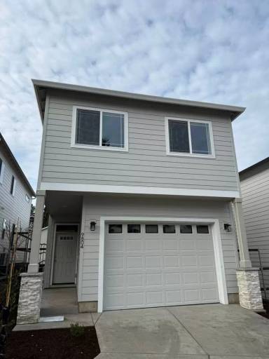Main picture of 9804 NE 29th Ave