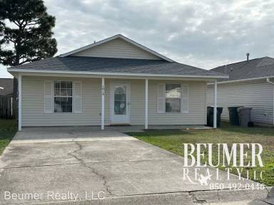 Main picture of 1013 Antigua Cir