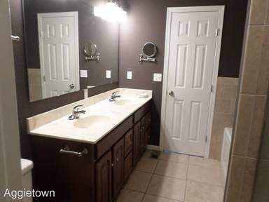 Main picture of 105 Quail Ct