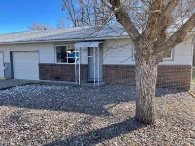 Main picture of 444 Sandia Dr