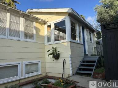 Main picture of 2612 Victoria Dr