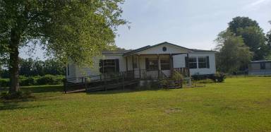 Main picture of 3898 Middle Rd