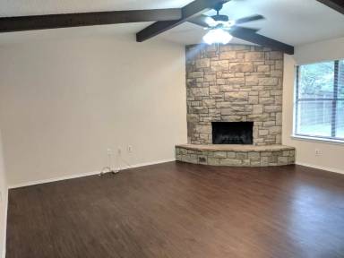 Main picture of 2813 Cummings Dr