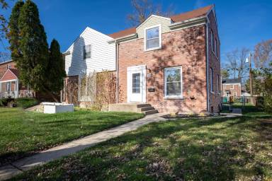 Main picture of 309 Belden Pl