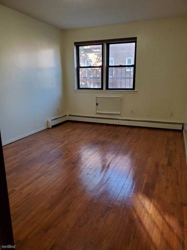 Main picture of 2217 85th St