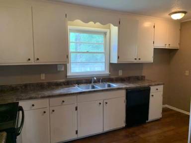 Main picture of 700 Northside Dr
