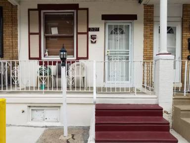 Main picture of 2141 E Stella St
