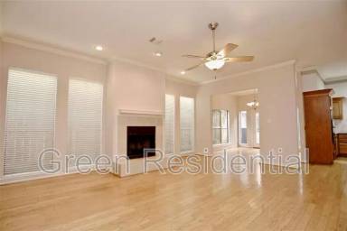 Main picture of 1721 Potomac Dr