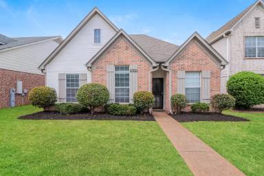 Main picture of 8674 Macon Rd